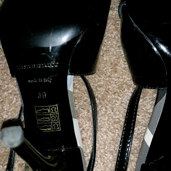 💚💚❤️BURBERRY 💙PATENT LEATHER💜💜❤️ - Picture 3 of 8